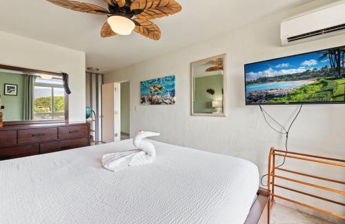 Kihei Apartment | Nani Kai Hale 403- Top floor 1 bedroom with AC & partial ocean view