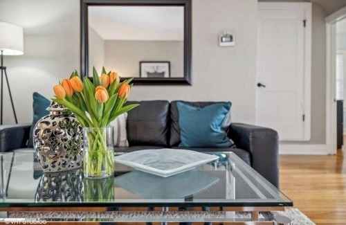 Three Oaks House | NANTUCKET OASIS!nCharming 4-bedroom house in Three Oaks with AC and WiFi