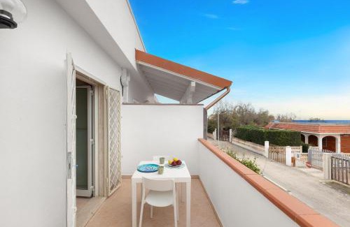San Pietro in Bevagna Apartment | Nanzi Mari by BarbarHouse