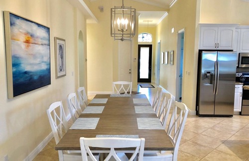 Naples Park House | Naples Best Value! High End 4 Bdrm Heated Pool Walk To Gulf Walk To Mercado