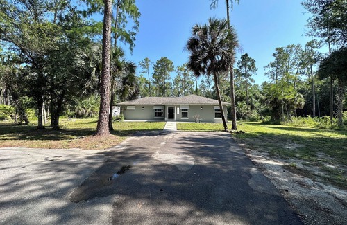 Rural Estates House | Naples Nature Resort 3 Bedroom Home Naples 2 3/4 Acres