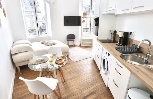 Pontivy Apartment | Napoléon Gare n°4★ Studio ★ Lumineux ★ ByLocly