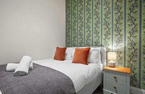 Brighton City Centre House | Narrow House - Free Parking By My Getaways
