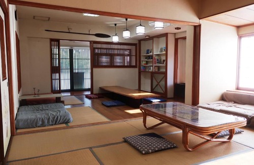 Usa House | Naru.Guest House