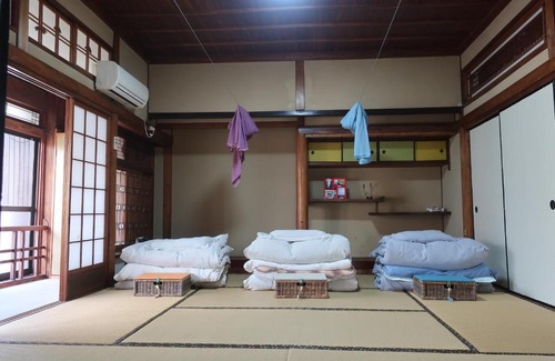 Usa House | Naru.Guest House