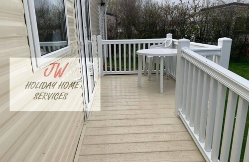 Mappleton House | Natalie's Retreat, 2 Bed 6 Berth Disabled accessible and Pet friendly,