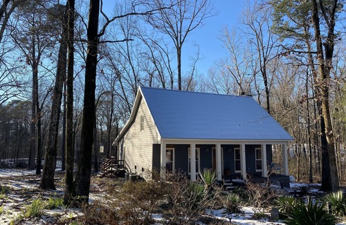 Canton Cabin | Natchez Trace Cabin Retreat on 5 acres