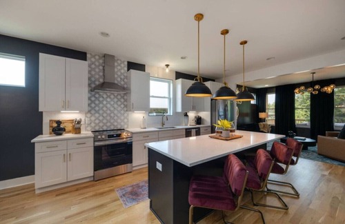 The Nations Apartment | Nations Elegance: Rooftop & Private Patio