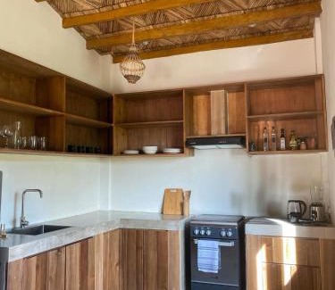 Oslob Villa | Native Villa with Pool at Kalumo Lodge