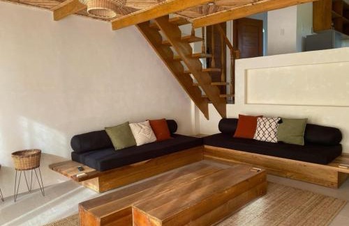 Oslob Villa | Native Villa with Pool at Kalumo Lodge