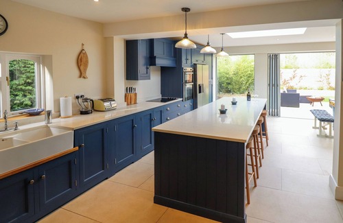 Syderstone Cottage | NATTERJACKS, pet friendly, with open fire in Syderstone