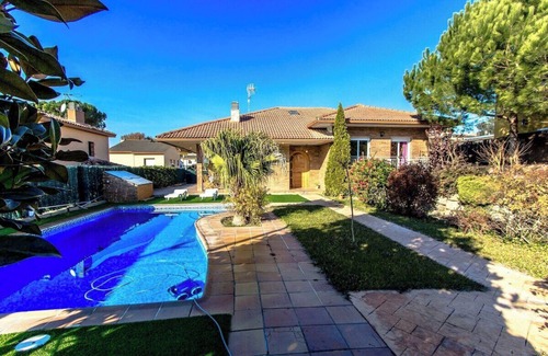 Sils Villa | Nature, beach and fun in Costa Brava!