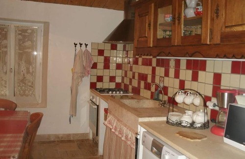 Montjustin Apartment | Nature gite located in a nature reserve in the Lubéron.