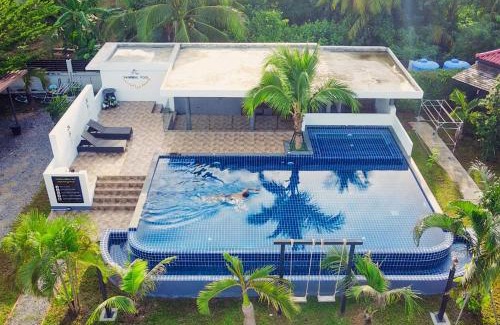 Khanom Hotel | Nature Line Resort