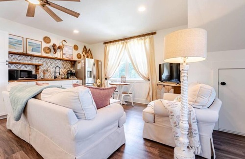 Midway Apartment | Nature Lovers Escape Waterfront Pool Dock Sunsets Fishing Kayaking Savannah