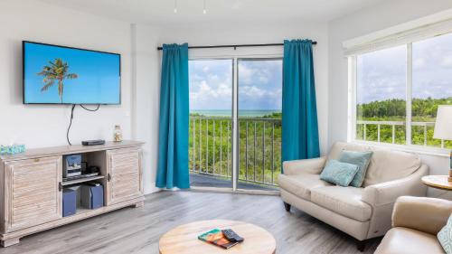 Tavernier House | Nauti Hideaway Ocean Pointe 2314