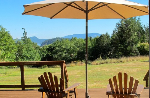 Lopez Island Cabin | ⚓️ Nautical Sea Cabin with Water View ⚓️