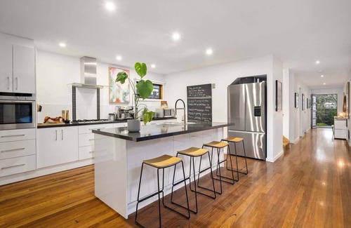 Flinders House | Nautilus Summary: Tuc