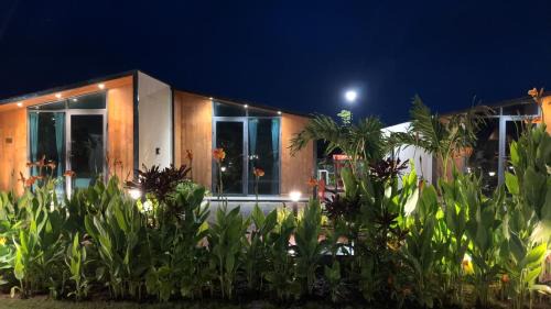 Rajpipla Hotel | Navjivan Resort