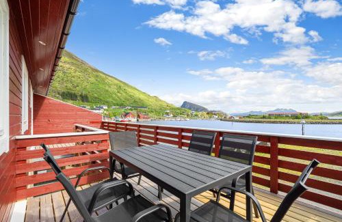 Flakstad Apartment | NE Leilighet-rorbu