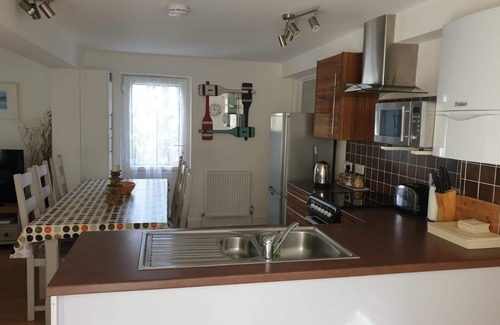 West Looe Apartment | Neap Tide Looe, 3bed2bath, close to town/beach, ideal for couples/families