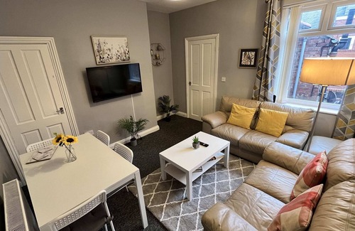 Whickham Apartment | Near A1 Motorway - Free Parking