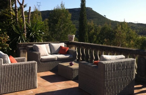 Ventabren House | Near Aix en provence, House of caracter in a big park with a 360° wiew on the ARC valley
