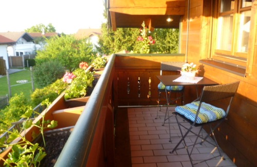 Eggstatt Apartment | Near Chiemsee: Holiday "Elisabeth" in Eggstätt, wellness & relax