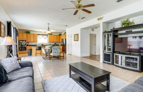 Windwood Bay House | Near Disney and Golf Pet-Friendly Davenport Home!
