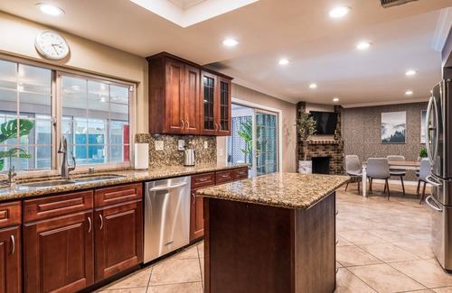 Charter Oak House | NEAR DISNEY, Private Pool, Pool table, Fashion!