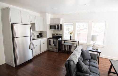 Mesta Park Apartment | ★ Near Downtown District ★ Historic ★ Walkable80 ★