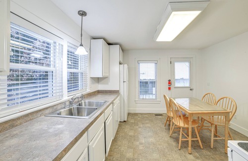 Munsons Corners House | Near Hiking & Skiing: Cozy Home in Cortland!