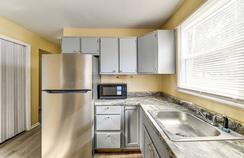 Albany House | Near Hospitals: Home w/Yard in Albany!