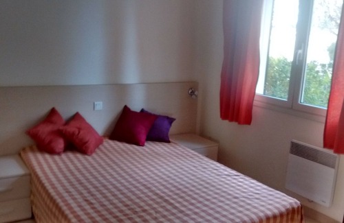 Lozari Apartment | Near Iles Rousse air-conditioned apartment with swimming pool 4 people near the sea