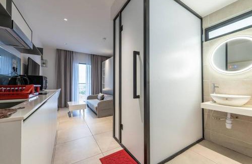 Shah Alam Apartment | Near Subang Airport DK Impian Balcony Room 1-2 pax