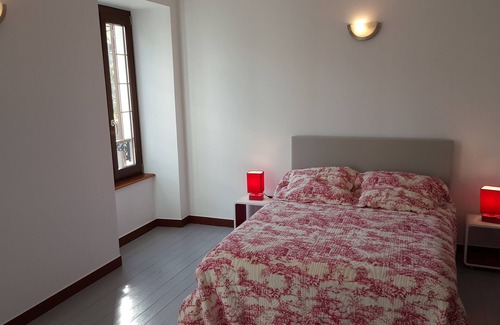 Pouilly-sur-Loire House | Near the Loire, shops and downtown Pouilly-sur-Loire! .