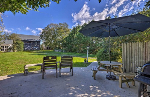 Cutchogue House | Near Wineries: Historic North Fork Farmhouse!