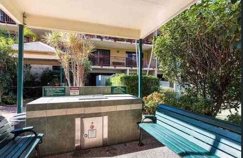 Fortitude Valley Apartment | Nearby Showgrounds and James St and King Williams Precints