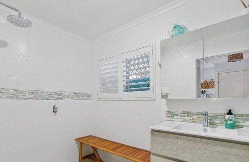 Tin Can Bay House | Neat and Tidy Holiday House with Inground Pool!
