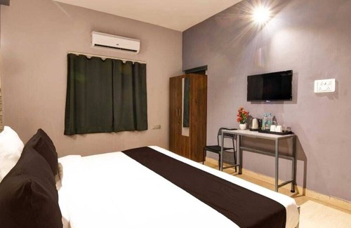 Bhubaneshwar Hotel | Neatflix And Chill 02