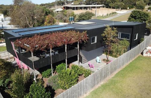 Nelson House | Nelson Victoria Luxury Holiday Accommodation