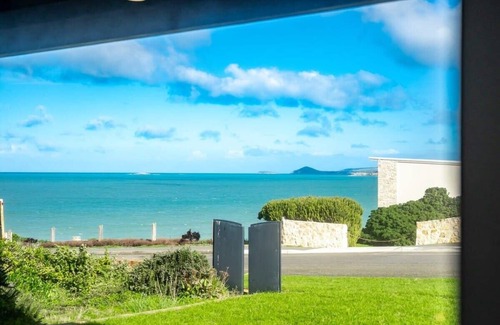 Port Elliot Apartment | Neptune - 2/4 Hutton St Port Elliot