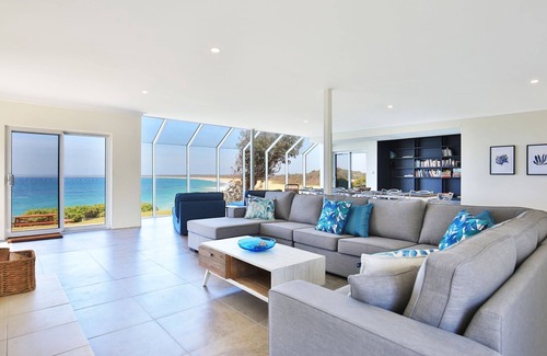 Culburra Beach House | Neptune - Absolute Beachfront - Stunning Views