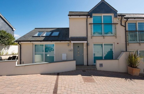 Treyarnon Cottage | NEPTUNE, pet friendly, country holiday cottage in Constantine Bay