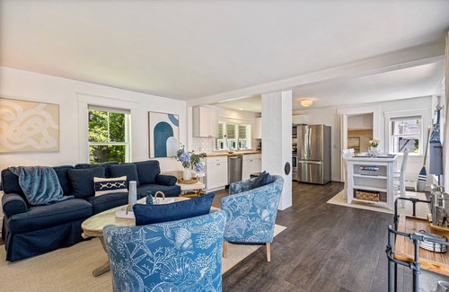 Falmouth Foreside Apartment | Nest at Town Landing - 5 Min Walk to Ocean, 2 King Beds, 15 Mins to Portland