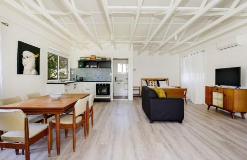 Currarong House | Nest I Pet Friendly I 2 Min Walk to Beach