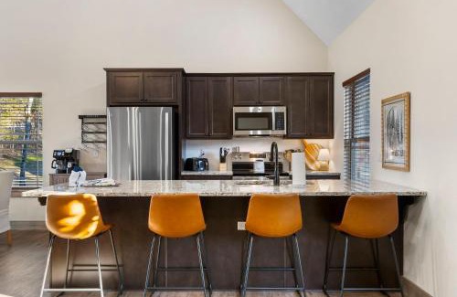 Hollister House | Nestled Nook