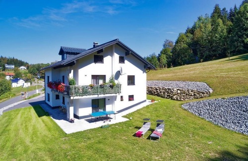 Mauth Apartment | Neu renovierte FeWo (60qm) in Mauth für 6 Personen