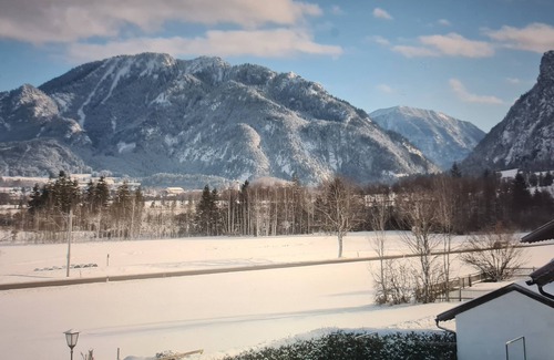 Unterammergau Apartment | neue, gemütliche Fewo mit Terrasse und Bergblick inmitten der Ammergauer Alpen