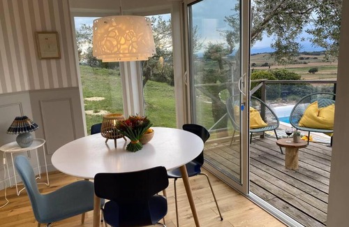 Montbrun-des-Corbieres House | Neuve Romantique